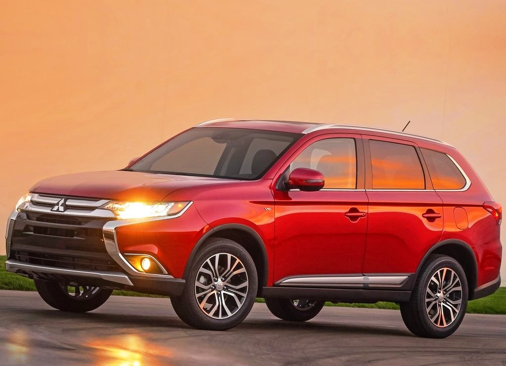 MITSUBISHI MOSTRA O OUTLANDER RENOVADO EM NEW YORK, foto 12