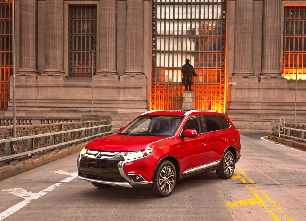 MITSUBISHI MOSTRA O OUTLANDER RENOVADO EM NEW YORK, foto 20