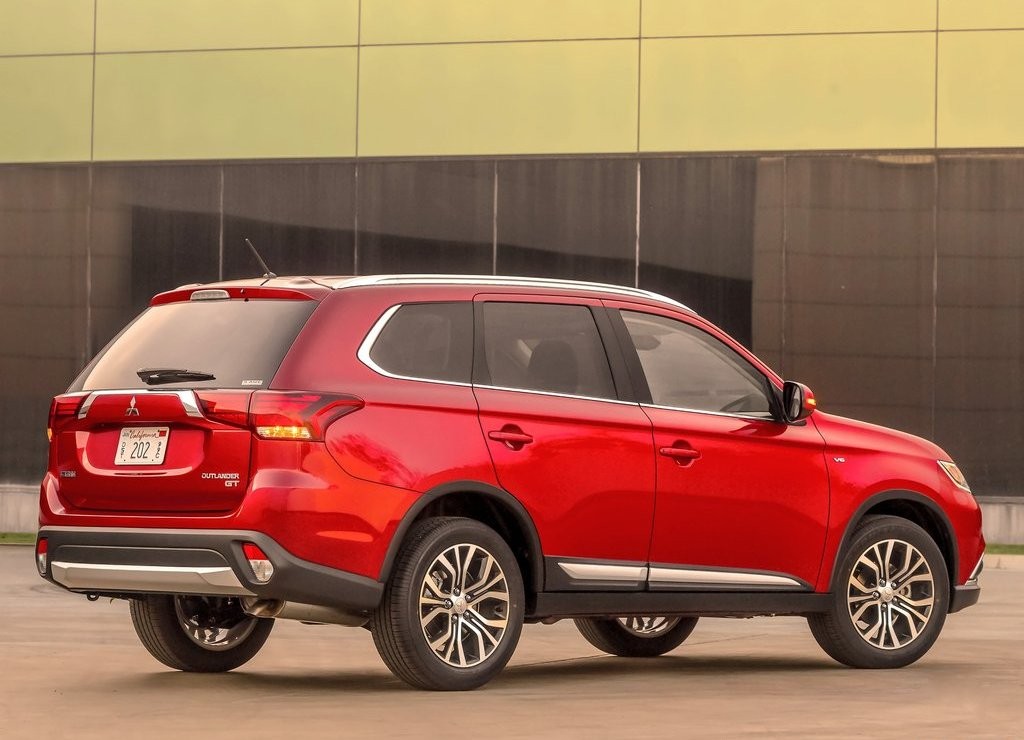 MITSUBISHI MOSTRA O OUTLANDER RENOVADO EM NEW YORK, foto 27
