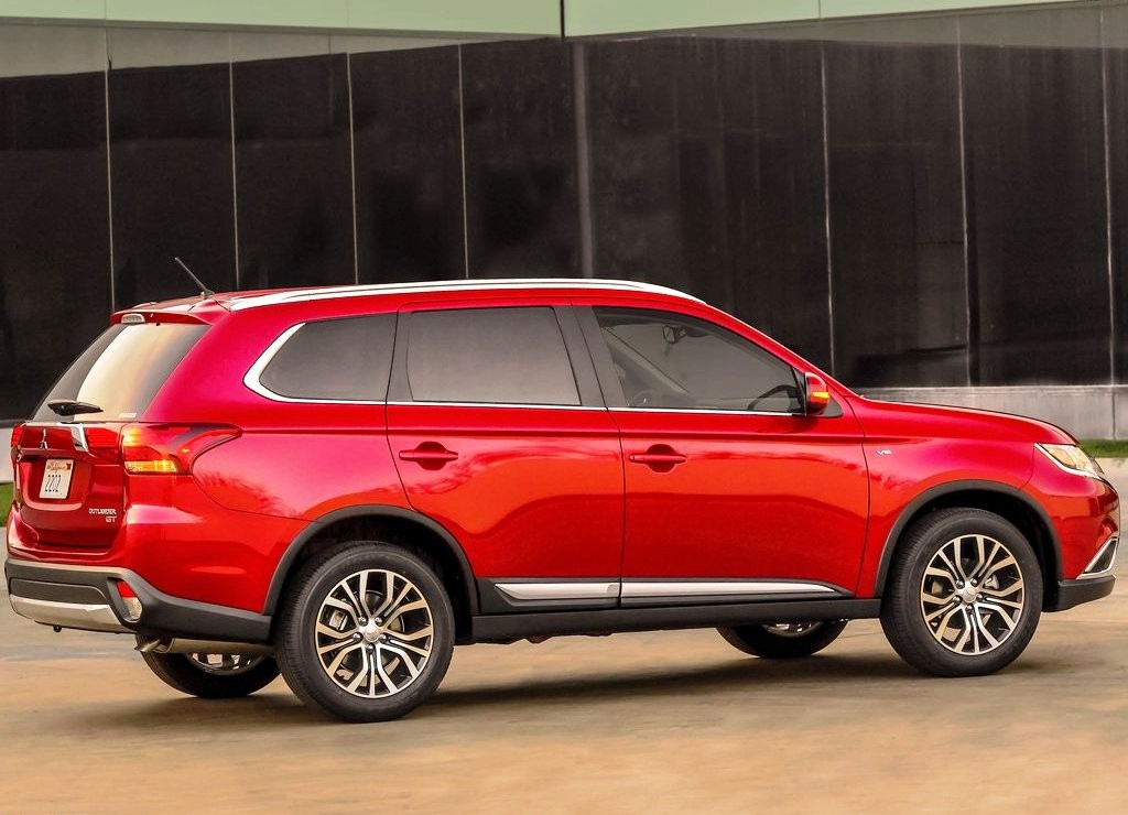 MITSUBISHI MOSTRA O OUTLANDER RENOVADO EM NEW YORK, foto 29