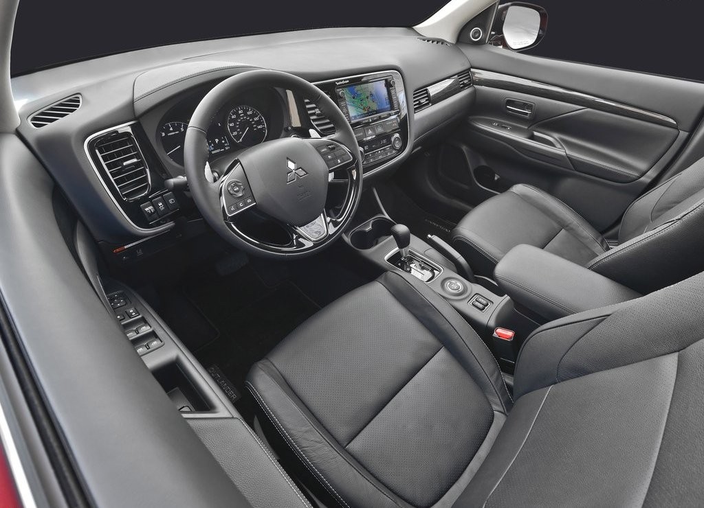 MITSUBISHI MOSTRA O OUTLANDER RENOVADO EM NEW YORK, foto 37