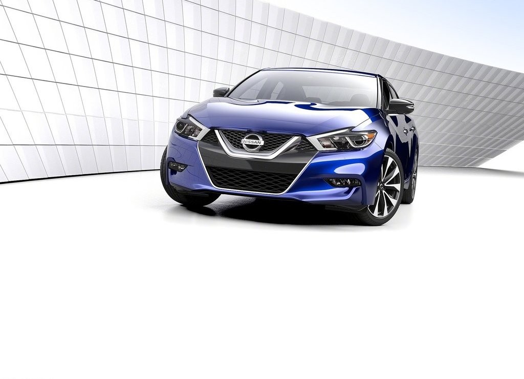 NISSAN APRESENTA O MAXIMA RENOVADO EM NEW YORK, foto 2