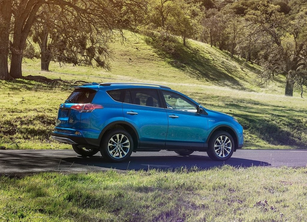 TOYOTA RAV4 HYBRID CHEGARÁ AO MERCADO EM 2016, foto 17