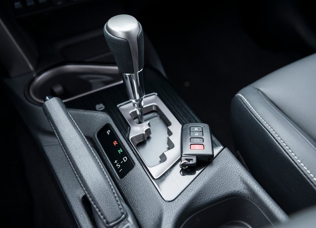 TOYOTA RAV4 HYBRID CHEGARÁ AO MERCADO EM 2016, foto 33