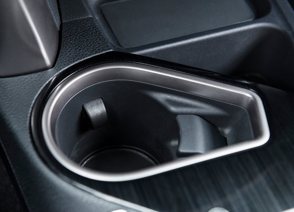 TOYOTA RAV4 HYBRID CHEGARÁ AO MERCADO EM 2016, foto 34