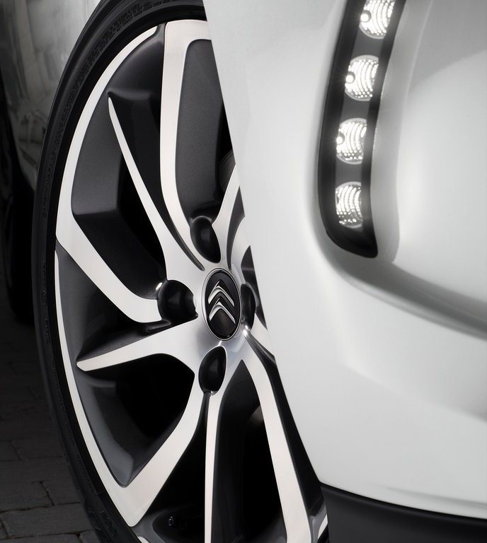 NOVO DS 3: NEW LIGHTNING SIGNATURE!, foto 34