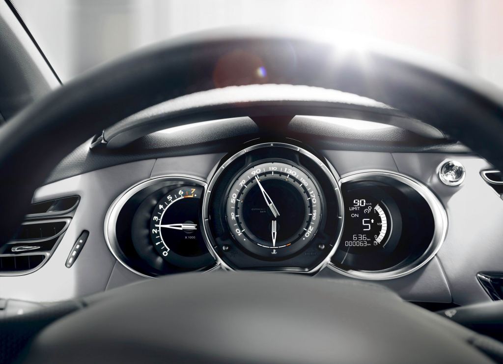 NOVO DS 3: NEW LIGHTNING SIGNATURE!, foto 39