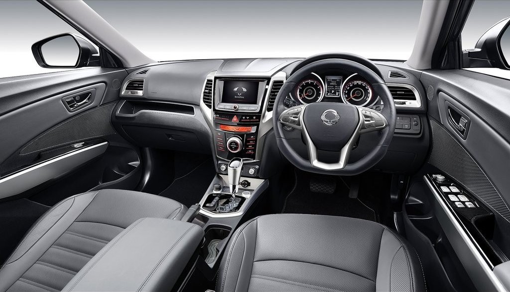 SSANGYONG TIVOLI 2016: ROBUSTO E MODERNO, foto 14