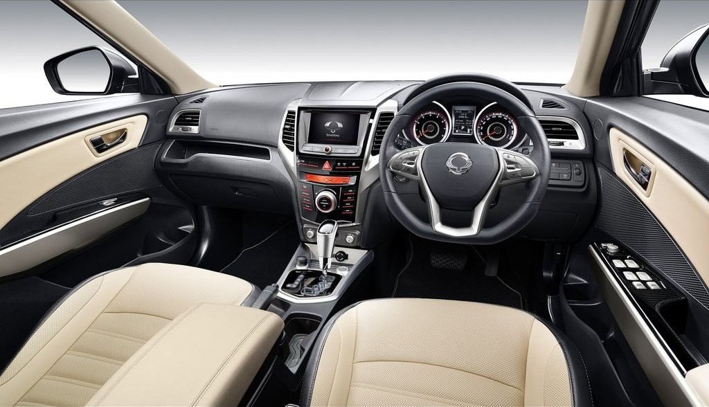 SSANGYONG TIVOLI 2016: ROBUSTO E MODERNO, foto 15