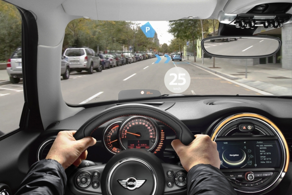MINI AUGMENTED VISION: UM CONCEITO DE DISPLAY REVOLUCIONÁRIO QUE OFERECE MAIS CONFORTO E SEGURANÇA, foto 1