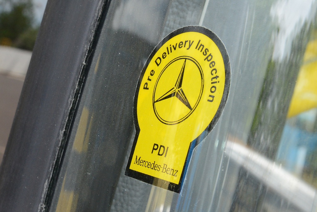 ALTA QUALIDADE DOS CHASSIS MERCEDES-BENZ É ASSEGURADA POR UMA COMPLETA INSPEÇÃO ANTES DA ENTREGA AO CLIENTE, foto 1