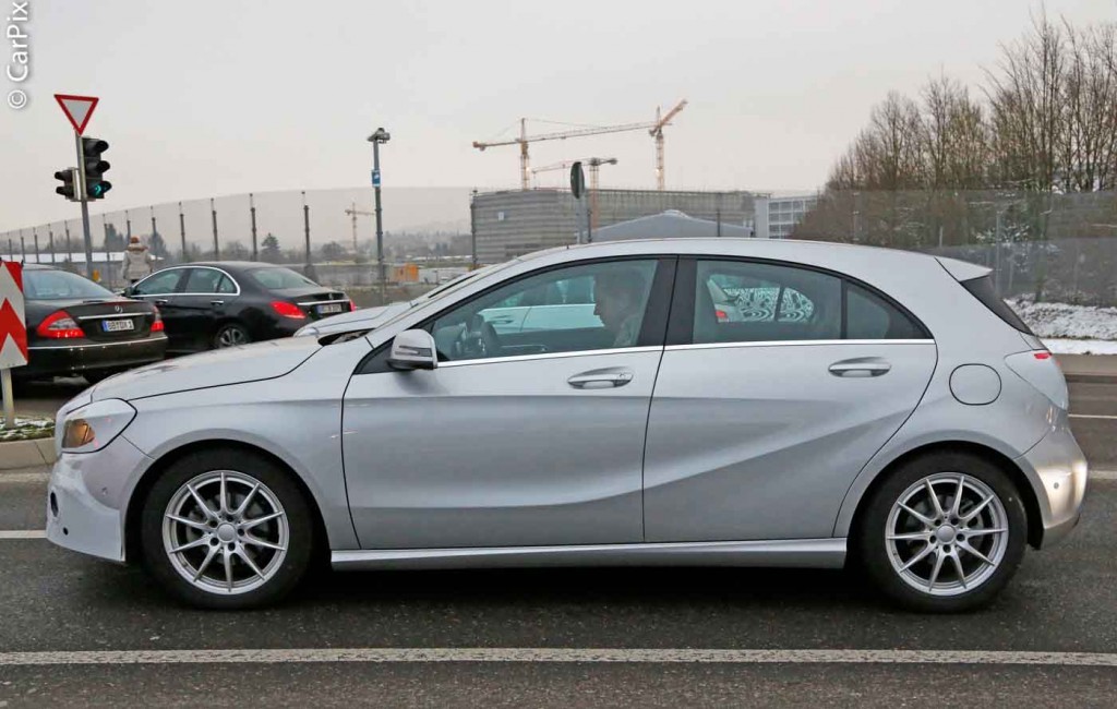 MERCEDES-BENZ PREPARA A ATUALIZAÇÃO DO A CLASS, foto 3