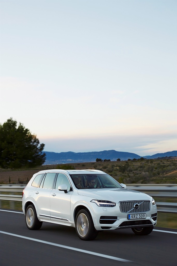VOLVO LANÇA O XC90 T8 TWIN ENGINE PLUG-IN HYBRID, foto 3