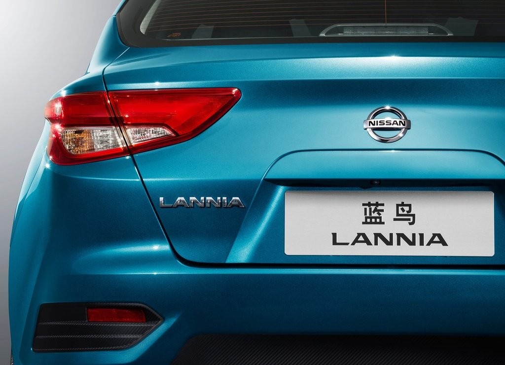 NISSAN APRESENTA SEDAN VOLTADO AOS JOVENS NO SALÃO DO AUTOMÓVEL DE XANGAI, foto 19