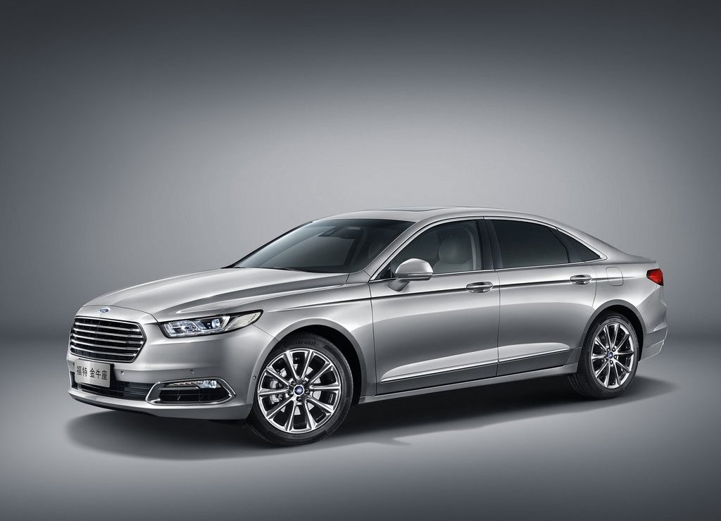 FORD REVELA EM XANGAI O TAURUS 2016, foto 1