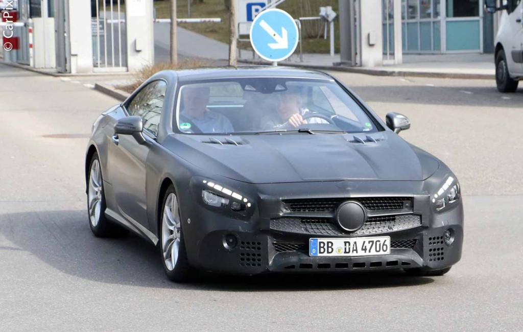 MERCEDES-BENZ RENOVARÁ O EMBLEMÁTICO MODELO SL, foto 1