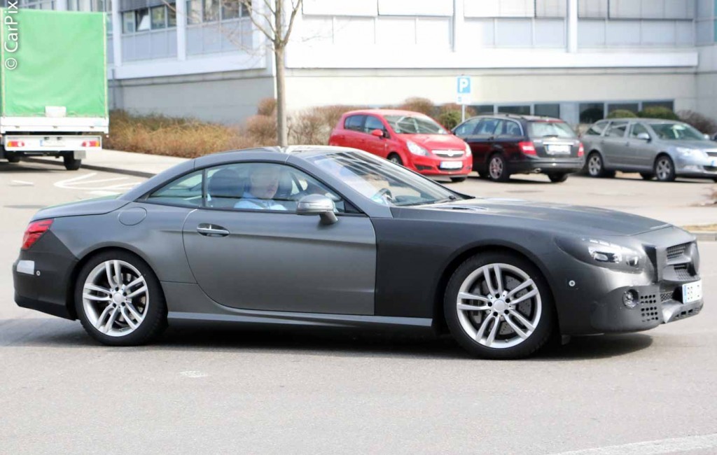 MERCEDES-BENZ RENOVARÁ O EMBLEMÁTICO MODELO SL, foto 4