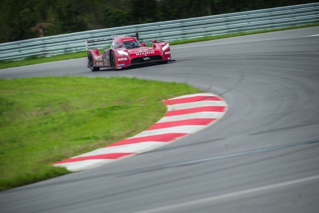 NISSAN GT-R LM NISMO SEGUE EM TESTES, foto 7