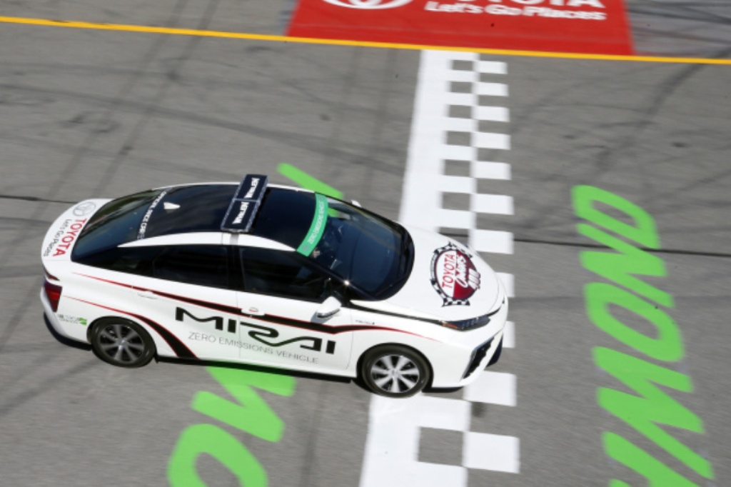 TOYOTA MIRAI ESTREOU COMO PACE CAR DA NASCAR, foto 5