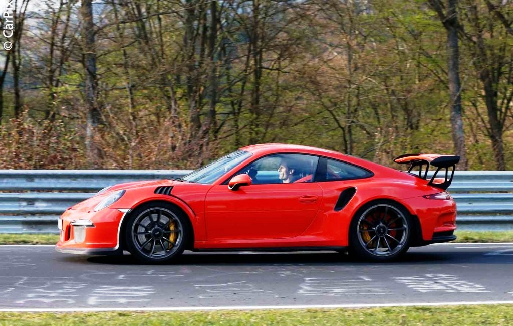 MARK WEBBER COM O NOVO PORSCHE 911 GT3 RS EM NÜRBURGRING, foto 3