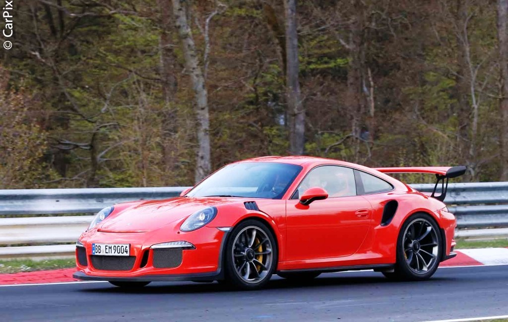 MARK WEBBER COM O NOVO PORSCHE 911 GT3 RS EM NÜRBURGRING, foto 8