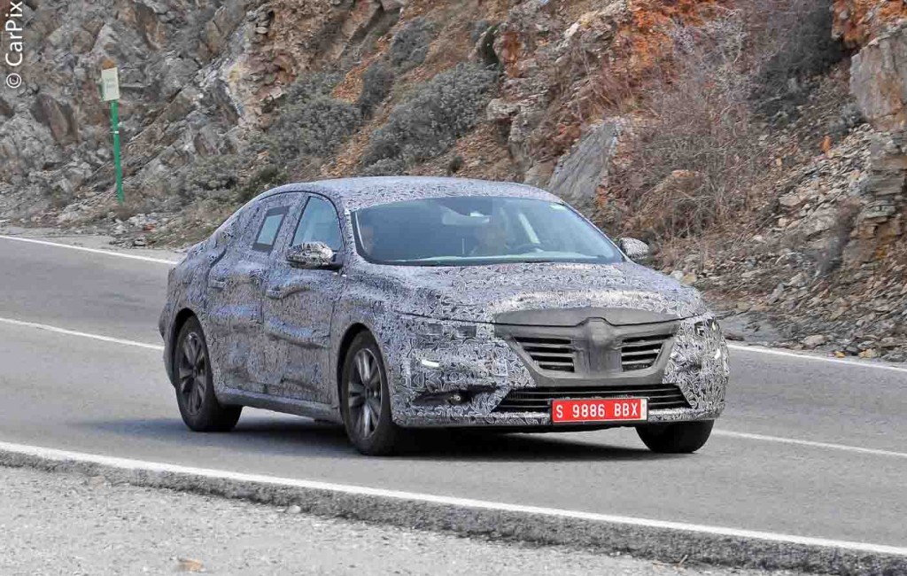 SUCESSOR DO RENAULT LAGUNA ESTÁ QUASE PRONTO, foto 1