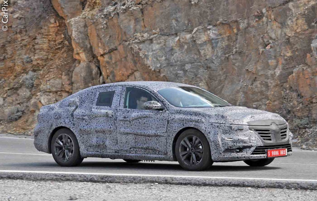 SUCESSOR DO RENAULT LAGUNA ESTÁ QUASE PRONTO, foto 3
