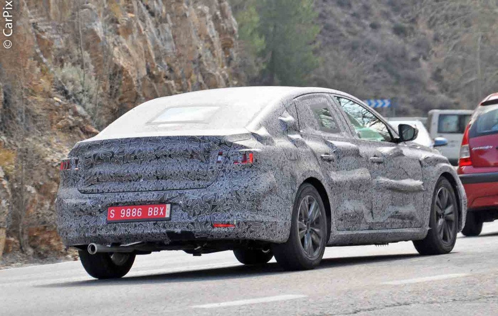 SUCESSOR DO RENAULT LAGUNA ESTÁ QUASE PRONTO, foto 8
