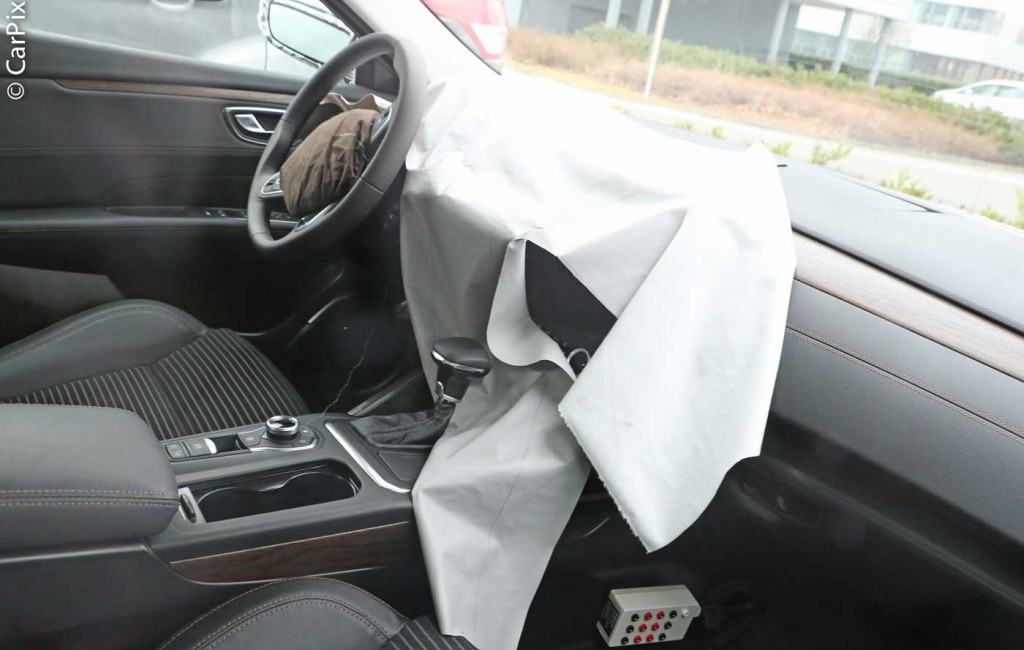 SUCESSOR DO RENAULT LAGUNA ESTÁ QUASE PRONTO, foto 10