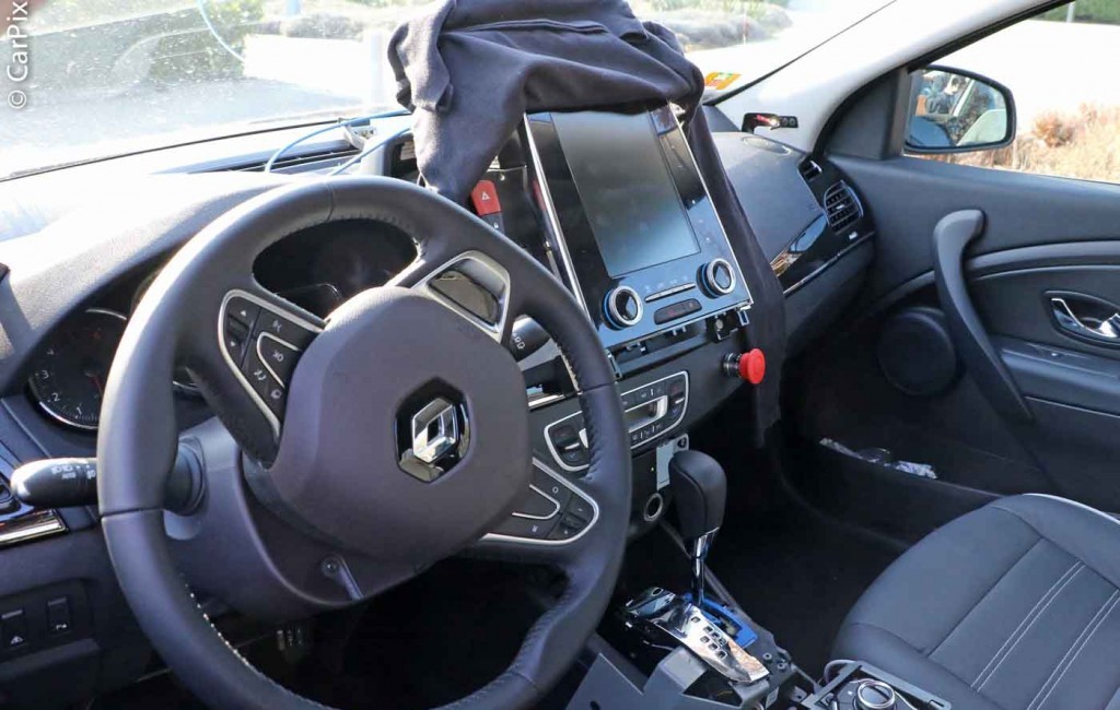 SUCESSOR DO RENAULT LAGUNA ESTÁ QUASE PRONTO, foto 12
