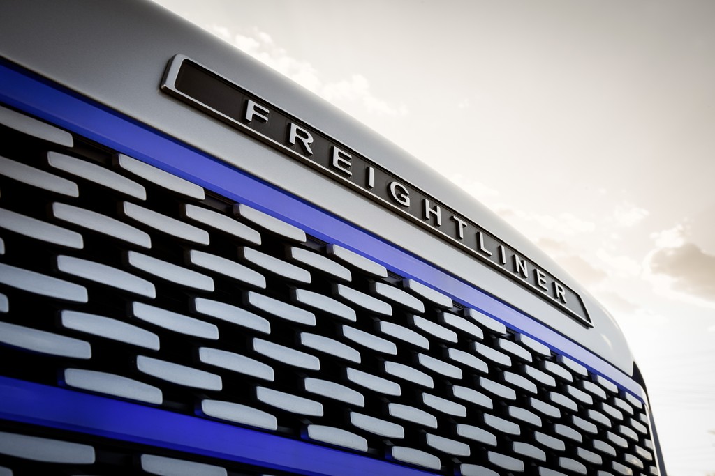PRIMEIRO CAMINHÃO AUTÔNOMO DA MARCA FREIGHTLINER CIRCULA NOS EUA, foto 19