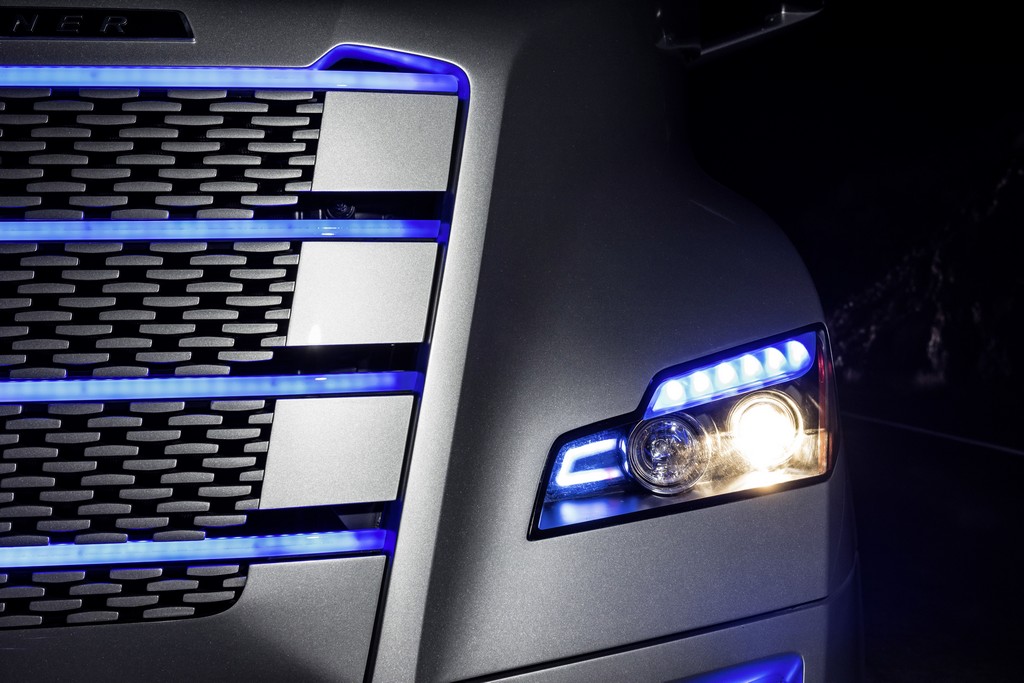 PRIMEIRO CAMINHÃO AUTÔNOMO DA MARCA FREIGHTLINER CIRCULA NOS EUA, foto 21