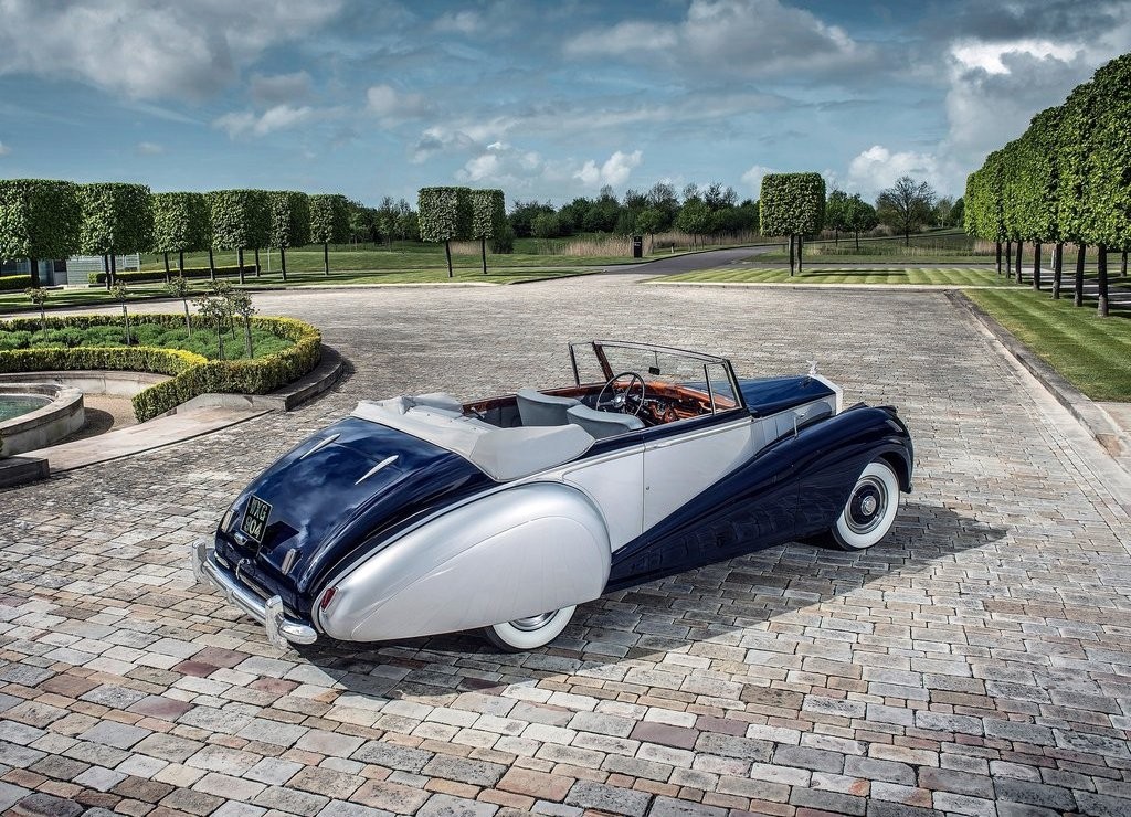 ROLLS-ROYCE CONFIRMA O CONVERSÍVEL DAWN PARA 2016, foto 2