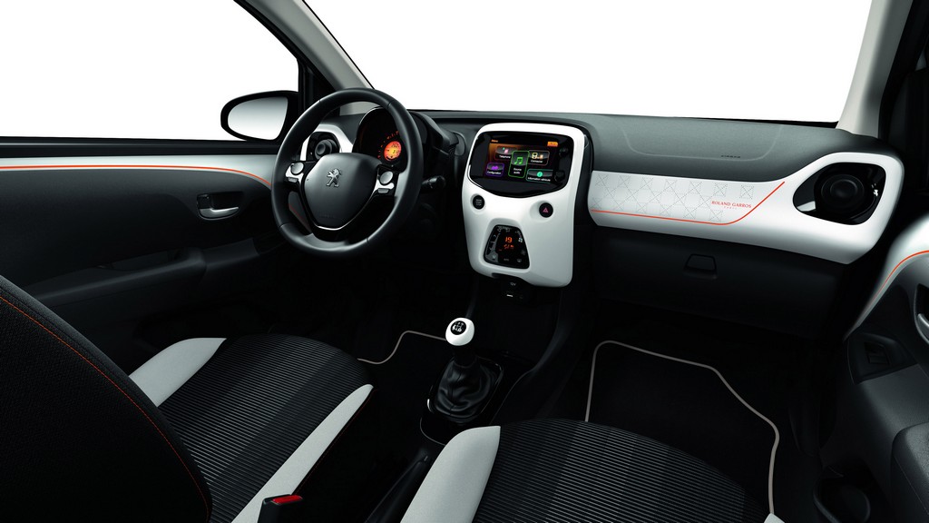 PEUGEOT 108 ROLAND GARROS CHEGA AO MERCADO, foto 7