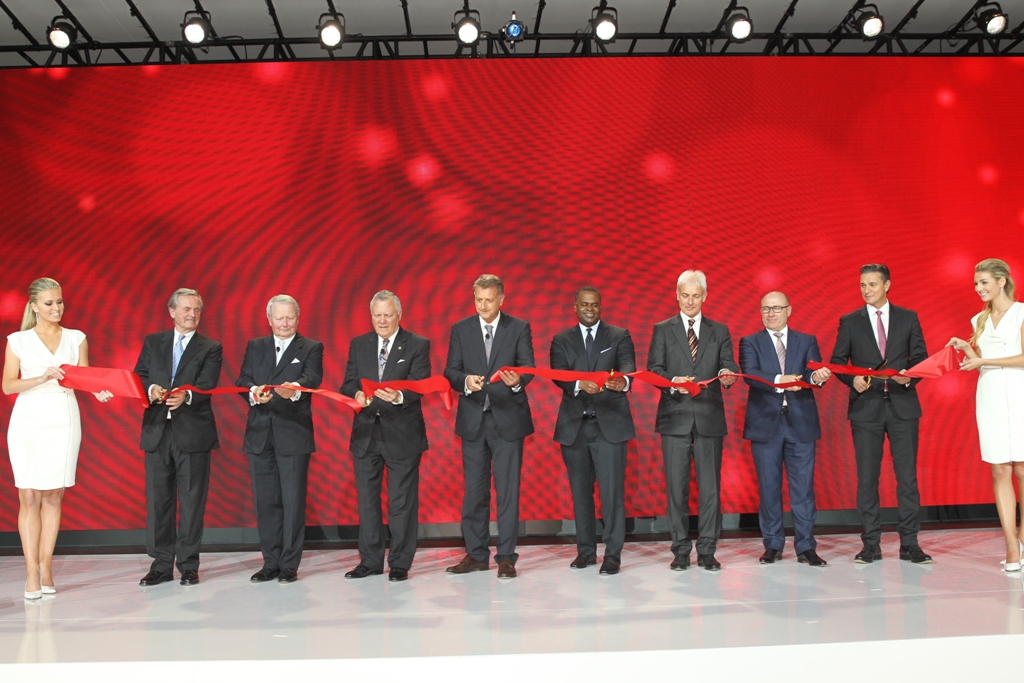 A PORSCHE INAUGURA O CENTRO DE EXPERIÊNCIA DO CLIENTE E A SEDE DA EMPRESA NOS EUA, foto 5