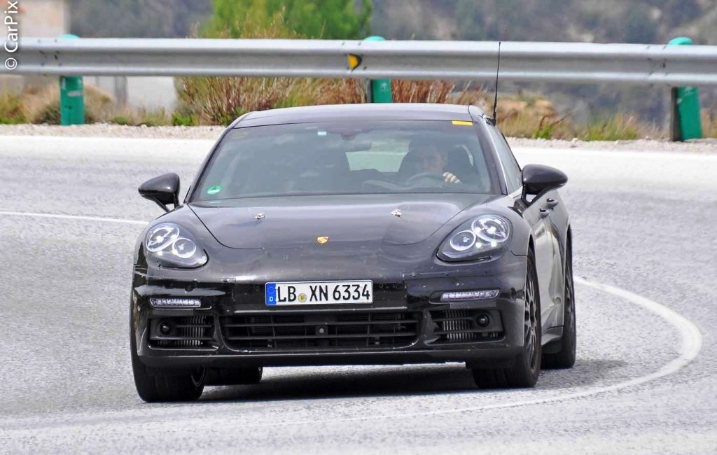 PRÓXIMA GERAÇÃO DO PORSCHE PANAMERA S E-HYBRID DEVE CHEGAR EM 2017, foto 1