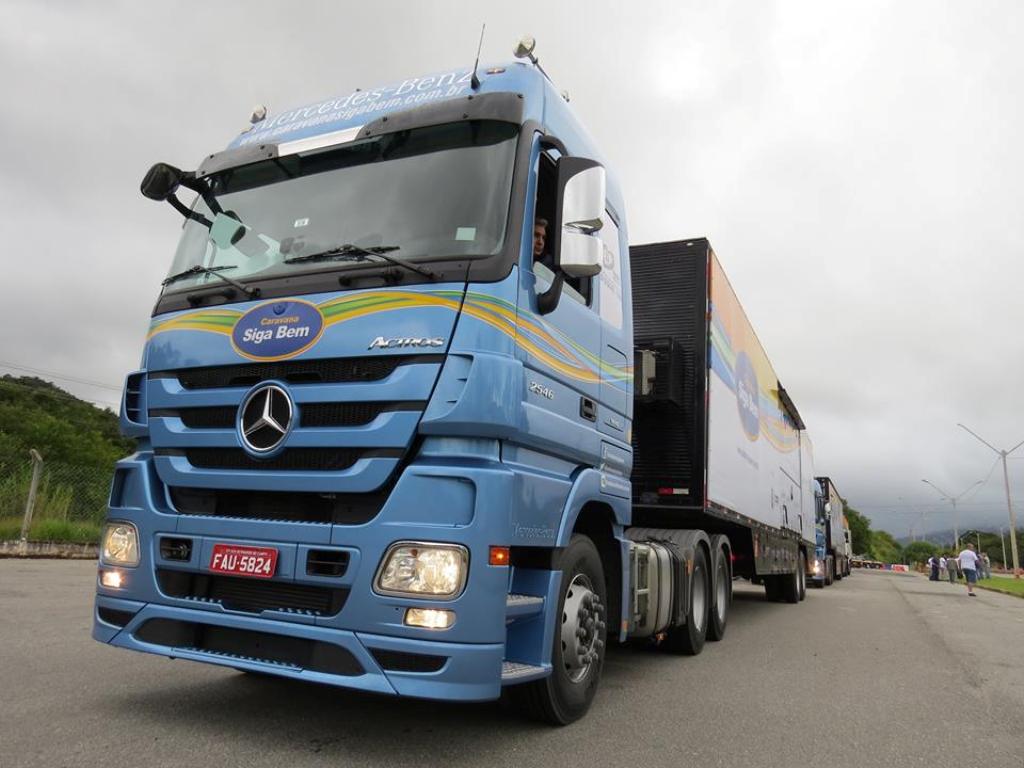 CAMINHÕES MERCEDES-BENZ PARTICIPAM DE CARAVANA DE 32.000 KM, foto 2