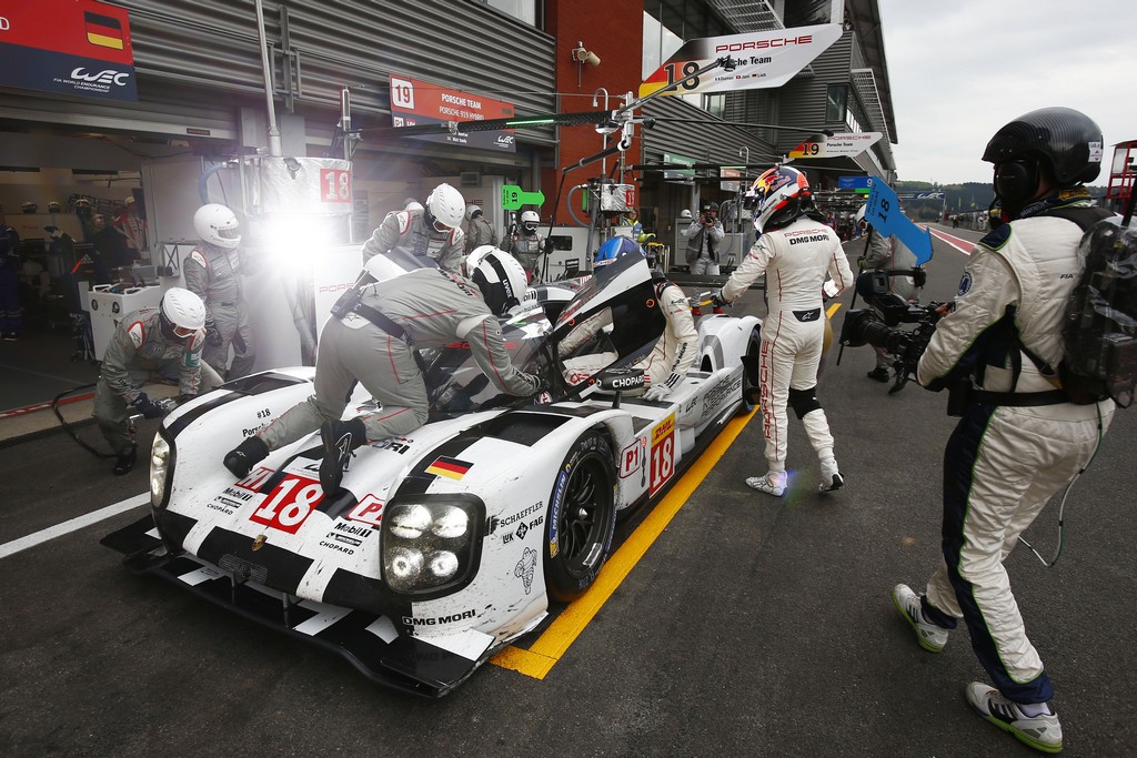 OPERAÇÕES PARA CORRER NO LIMITE - TRÊS PORSCHE 919 HYBRID EM LE MANS, foto 6
