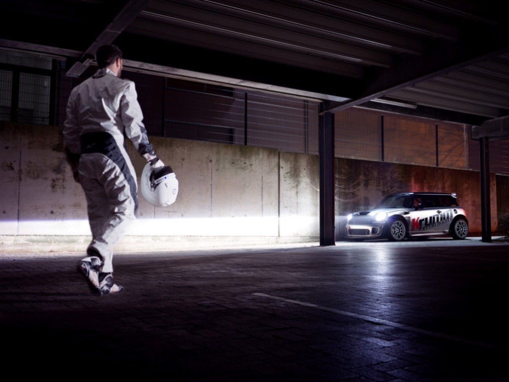 UM MINI JOHN COOPER WORKS COM 300 CV, foto 3