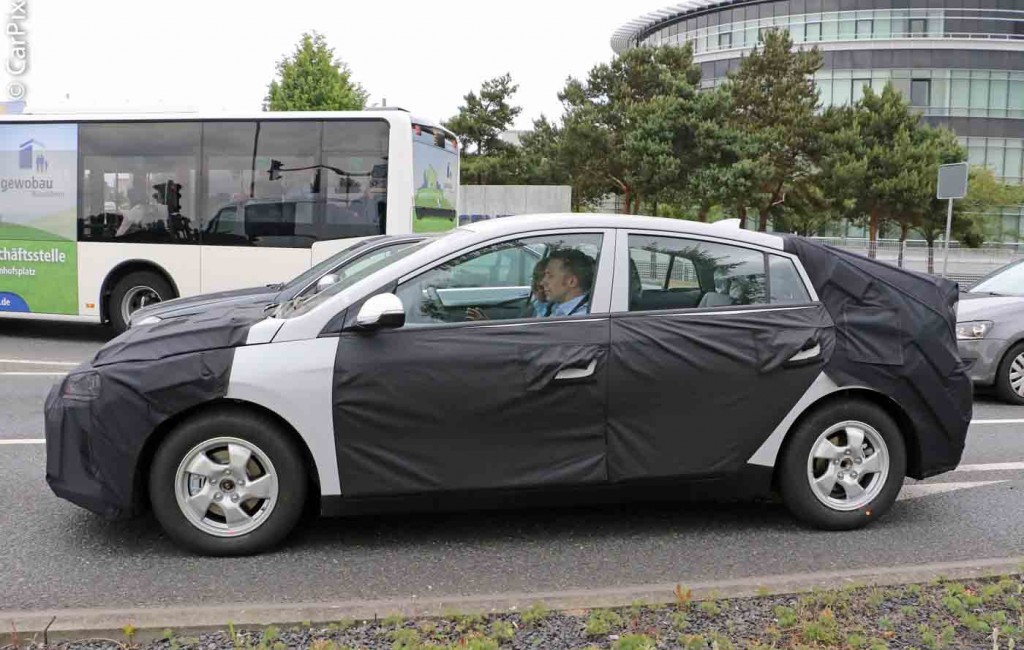 HYUNDAI PREPARA CONCORRENTE DO TOYOTA PRIUS, foto 4