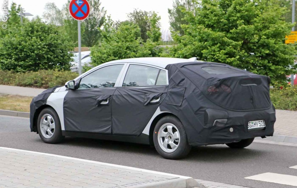 HYUNDAI PREPARA CONCORRENTE DO TOYOTA PRIUS, foto 10