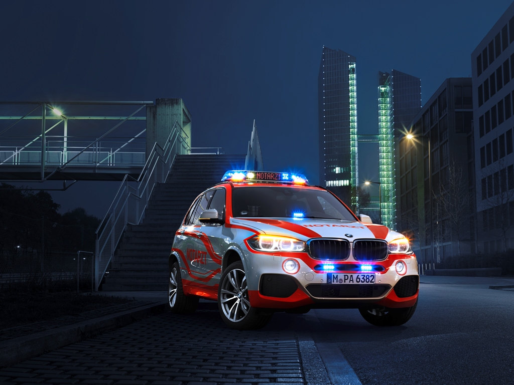 BMW MOSTRA AS CAPACIDADES DOS SEUS MODELOS NA INTERSCHUTZ, foto 2