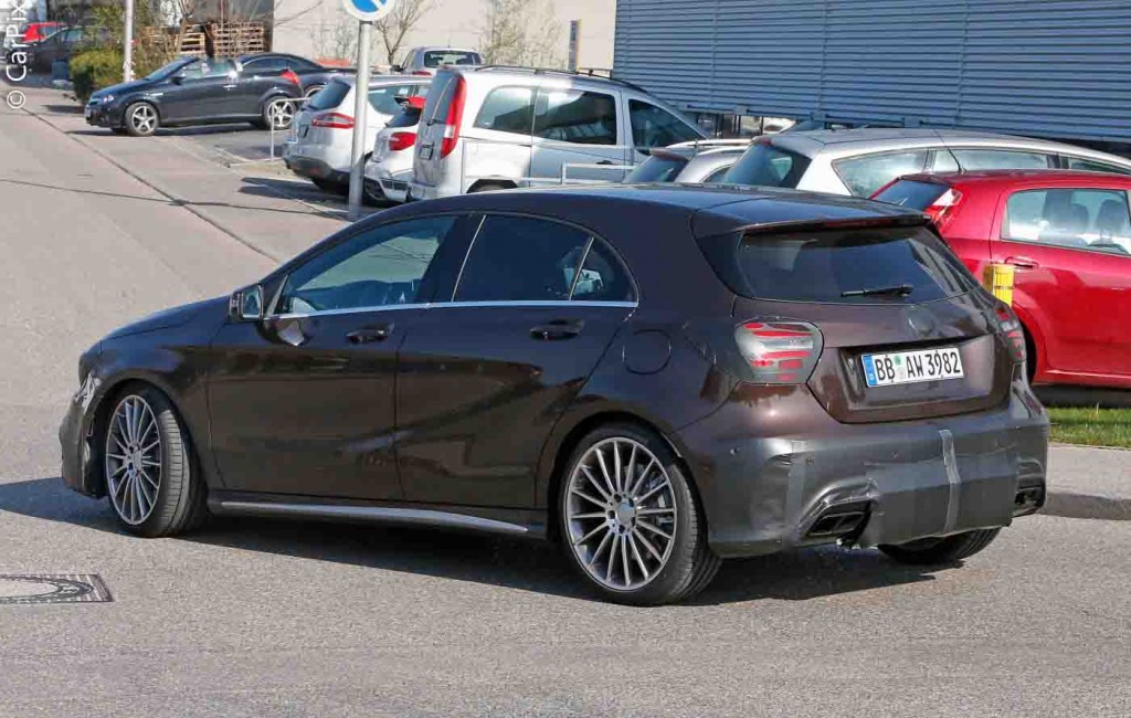 MERCEDES-AMG A 45 S PODERÁ SURGIR COM 400 CV, foto 7