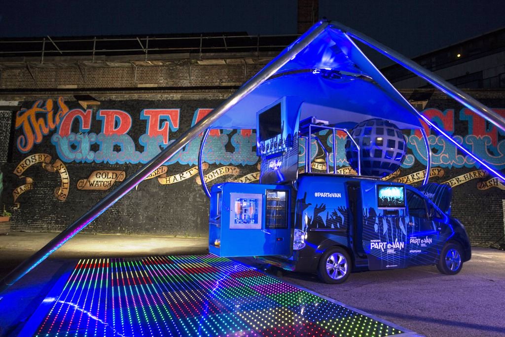NISSAN PART e-VAN, UMA FESTA SOBRE RODAS, foto 1