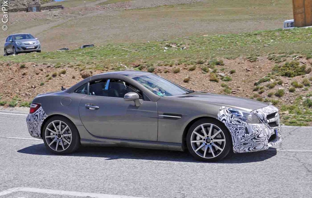 MERCEDES-BENZ SLC PODERÁ TER VERSÃO 450 AMG SPORT, foto 4