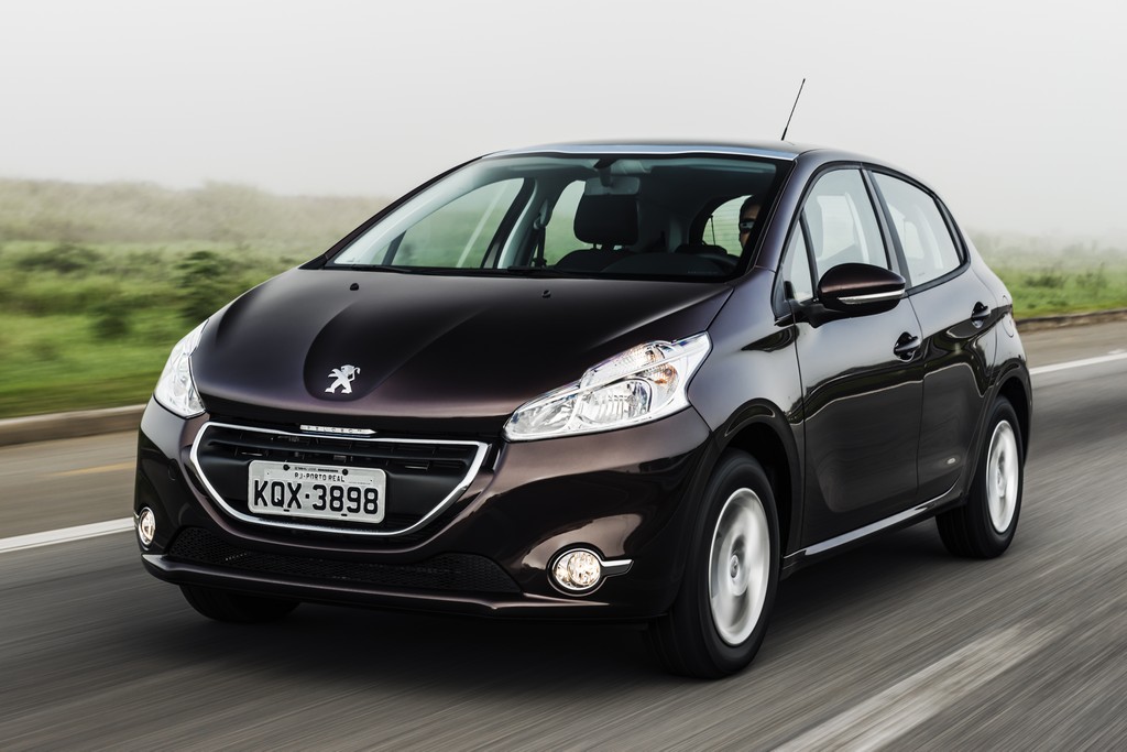 PEUGEOT 208 CHEGA AINDA MAIS COMPLETO NA LINHA 2016 E PELO MESMO PREÇO DAS VERSÕES 2015, foto 8