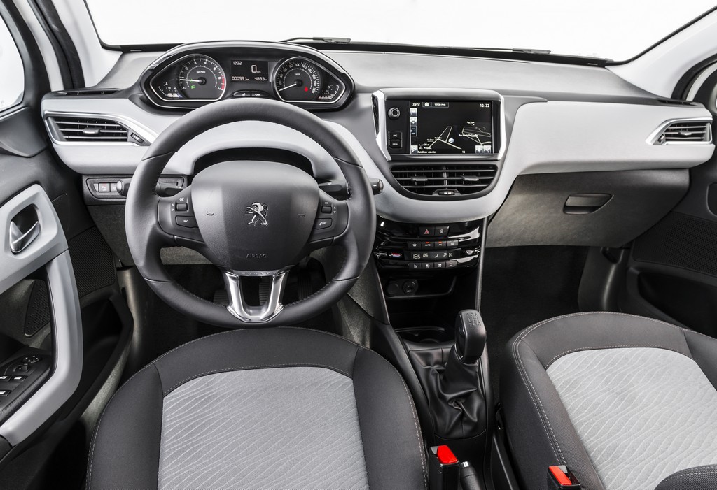PEUGEOT 208 CHEGA AINDA MAIS COMPLETO NA LINHA 2016 E PELO MESMO PREÇO DAS VERSÕES 2015, foto 30