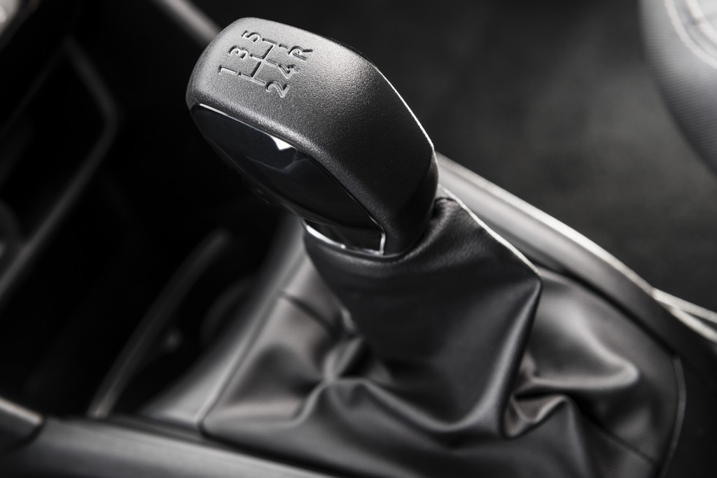 PEUGEOT 208 CHEGA AINDA MAIS COMPLETO NA LINHA 2016 E PELO MESMO PREÇO DAS VERSÕES 2015, foto 39