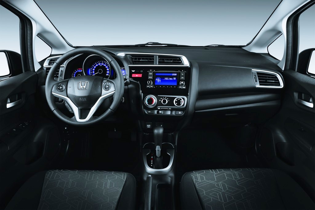 HONDA FIT GANHA NOVOS ATRATIVOS EM SUA LINHA 2016, foto 6
