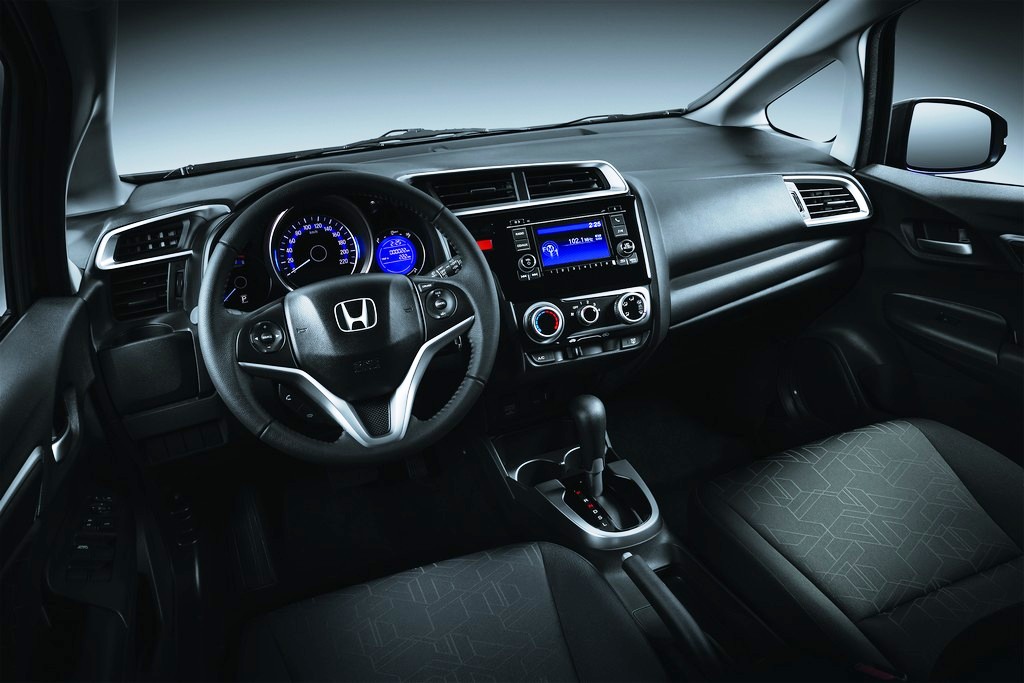 HONDA FIT GANHA NOVOS ATRATIVOS EM SUA LINHA 2016, foto 9